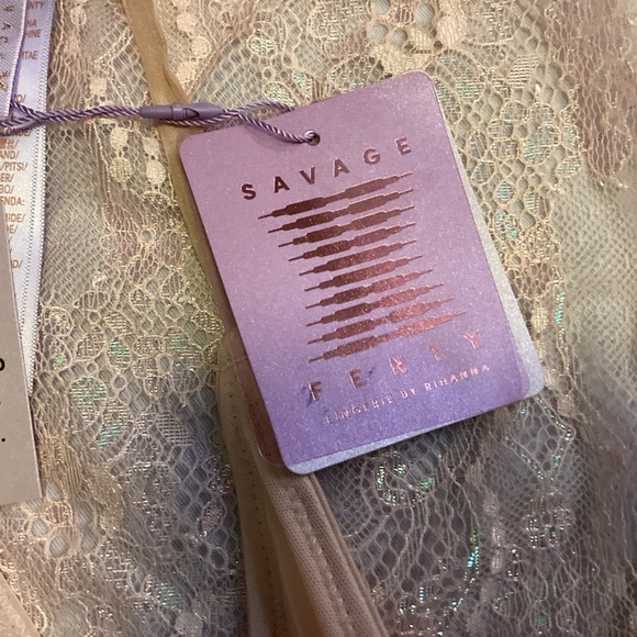 NWT Savage X Fenty BY RIHANNA Lace Latex Convertible Bra and Lace Thong Set $75 - Picture 5 of 16